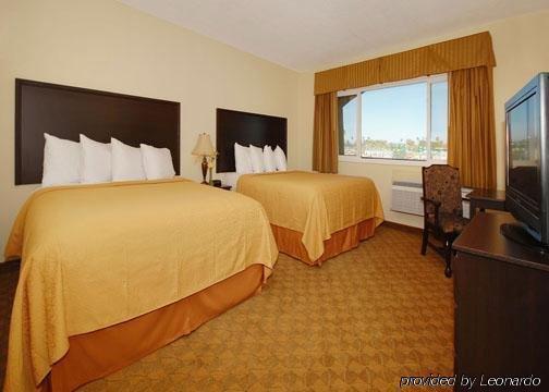Hollies Hotel & Suites Calexico Pokoj fotografie